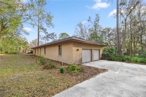 House in Gainesville, Florida 3 bedrooms, 231.79 sq.m. № 1719908 - photo 5