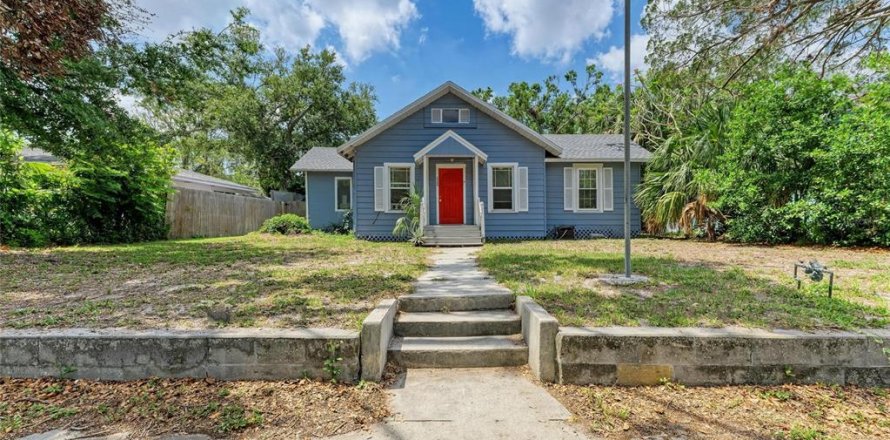 House in Bradenton, Florida 3 bedrooms, 126.07 sq.m. № 1745315
