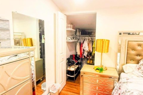 Casa en venta en Miami, Florida, 3 dormitorios, 124.95 m2 № 2038711 - foto 8