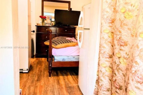 Casa en venta en Miami, Florida, 3 dormitorios, 124.95 m2 № 2038711 - foto 29