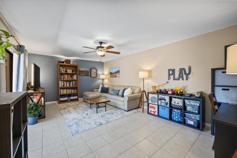 Touwnhouse à vendre à Palm Harbor, Floride: 2 chambres, 124.86 m2 № 1680090 - photo 12