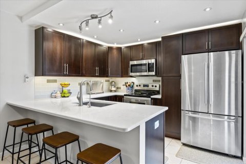 Touwnhouse à vendre à Palm Harbor, Floride: 2 chambres, 124.86 m2 № 1680090 - photo 5