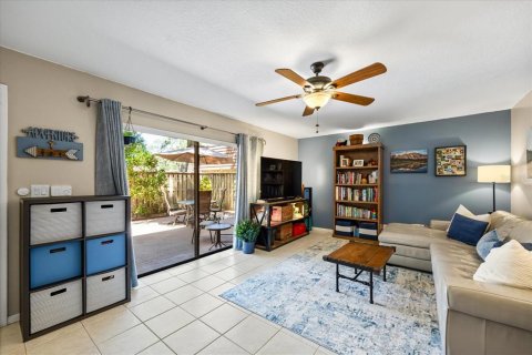 Touwnhouse à vendre à Palm Harbor, Floride: 2 chambres, 124.86 m2 № 1680090 - photo 10