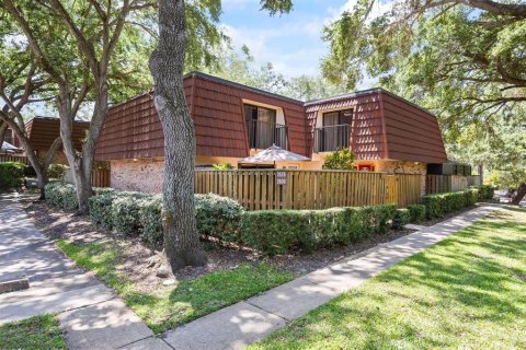 Touwnhouse à vendre à Palm Harbor, Floride: 2 chambres, 124.86 m2 № 1680090 - photo 1