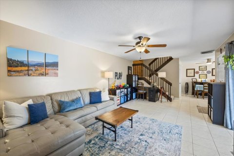 Touwnhouse à vendre à Palm Harbor, Floride: 2 chambres, 124.86 m2 № 1680090 - photo 9