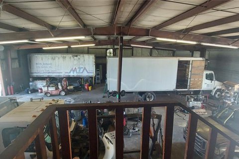 Propiedad comercial en venta en Mount Dora, Florida № 715682 - foto 29