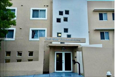 Кондоминиум с 2 спальнями в Хайалиа, Флорида № 2063660