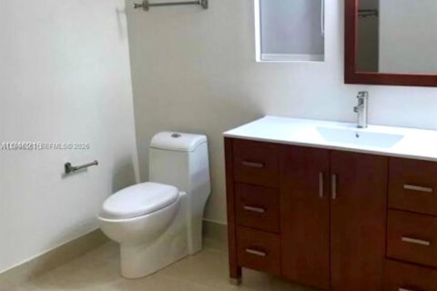 Снять в аренду кондоминиум в Хайалиа, Флорида 2 спальни, 97.55м2, № 2063660 - фото 3