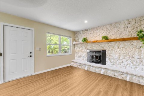 Casa en venta en New Smyrna Beach, Florida, 3 dormitorios, 145.86 m2 № 2145519 - foto 6