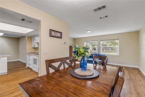 Casa en venta en New Smyrna Beach, Florida, 3 dormitorios, 145.86 m2 № 2145519 - foto 8