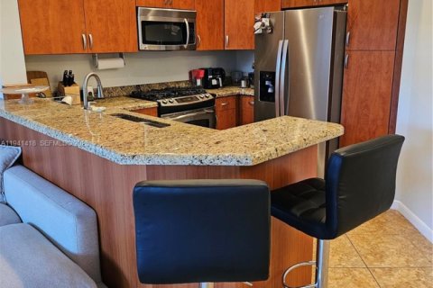 Copropriété à louer à Sunrise, Floride: 2 chambres, 107.67 m2 № 1999197 - photo 5