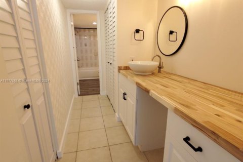 Купить кондоминиум в Лодерхилл, Флорида 1 спальня, 74.32м2, № 1985564 - фото 14