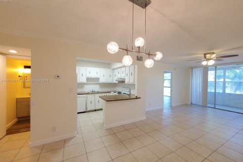 Купить кондоминиум в Лодерхилл, Флорида 1 спальня, 74.32м2, № 1985564 - фото 5