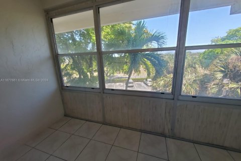 Купить кондоминиум в Лодерхилл, Флорида 1 спальня, 74.32м2, № 1985564 - фото 29