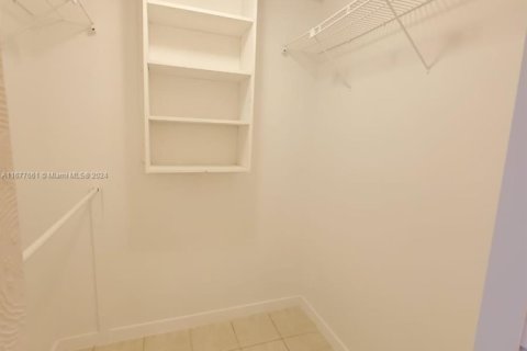 Купить кондоминиум в Лодерхилл, Флорида 1 спальня, 74.32м2, № 1985564 - фото 22