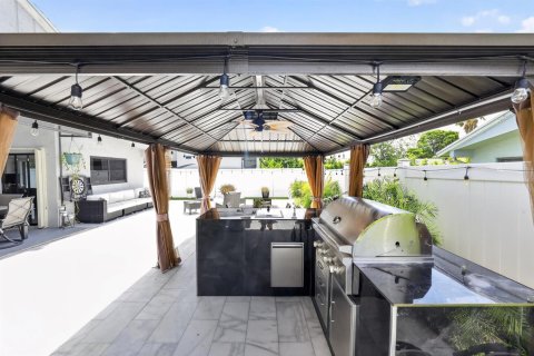 Villa ou maison à vendre à Boca Raton, Floride: 4 chambres, 174.1 m2 № 2417379 - photo 8