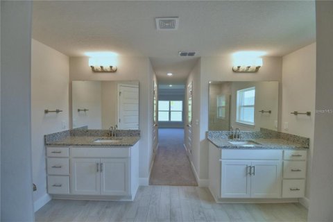 Villa ou maison à vendre à Auburndale, Floride: 4 chambres, 233 m2 № 1778634 - photo 12