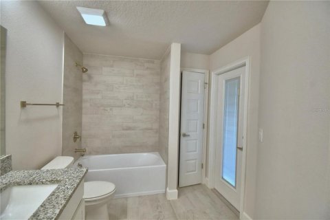 Villa ou maison à vendre à Auburndale, Floride: 4 chambres, 233 m2 № 1778634 - photo 19