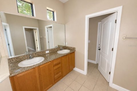 Casa en venta en Kissimmee, Florida, 5 dormitorios, 291.71 m2 № 2201101 - foto 9