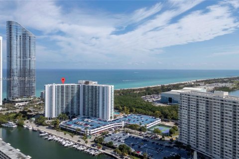 Copropriété à vendre à Sunny Isles Beach, Floride: 2 chambres, 126.07 m2 № 1836066 - photo 17
