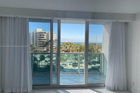 Copropriété à vendre à Sunny Isles Beach, Floride: 2 chambres, 126.07 m2 № 1836066 - photo 3