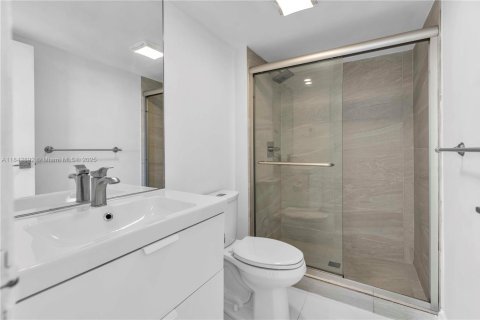 Copropriété à vendre à Sunny Isles Beach, Floride: 2 chambres, 126.07 m2 № 1836066 - photo 15