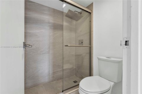 Copropriété à vendre à Sunny Isles Beach, Floride: 2 chambres, 126.07 m2 № 1836066 - photo 14