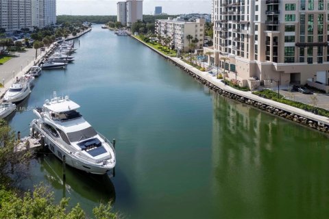 Copropriété à vendre à Sunny Isles Beach, Floride: 2 chambres, 126.07 m2 № 1836066 - photo 27