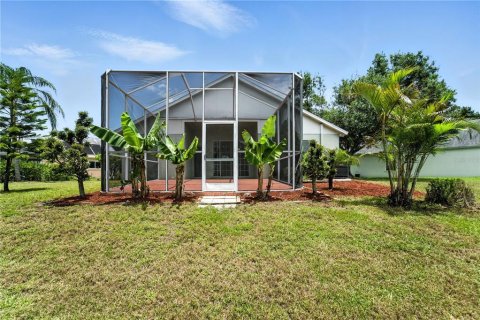 House in Brandon, Florida 3 bedrooms, 188.41 sq.m. № 1813702 - photo 5
