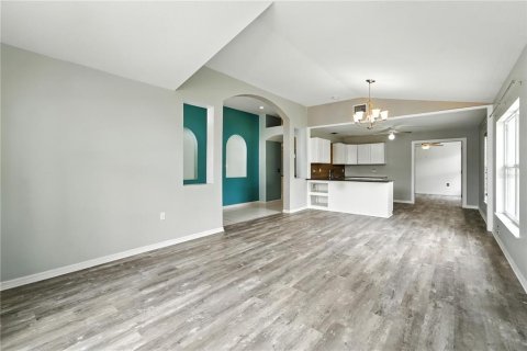 House in Brandon, Florida 3 bedrooms, 188.41 sq.m. № 1813702 - photo 22