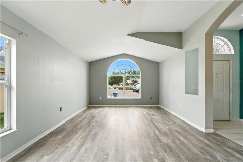 House in Brandon, Florida 3 bedrooms, 188.41 sq.m. № 1813702 - photo 9