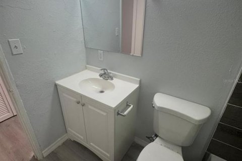 Casa en alquiler en Orlando, Florida, 4 dormitorios, 97.83 m2 № 1767137 - foto 16