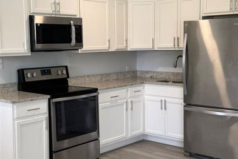Casa en alquiler en Orlando, Florida, 4 dormitorios, 97.83 m2 № 1767137 - foto 13