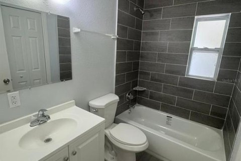 Casa en alquiler en Orlando, Florida, 4 dormitorios, 97.83 m2 № 1767137 - foto 18