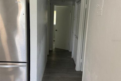 Casa en alquiler en Orlando, Florida, 4 dormitorios, 97.83 m2 № 1767137 - foto 12