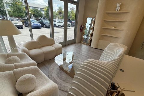 Commercial property in Sweetwater, Florida № 2069583 - photo 4