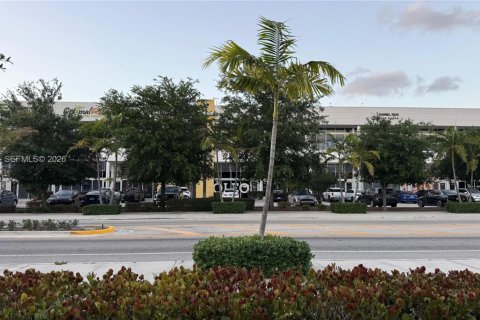 Commercial property in Sweetwater, Florida № 2069583 - photo 23