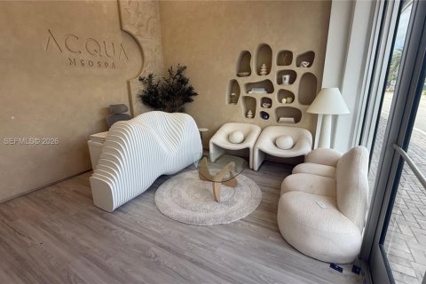 Commercial property in Sweetwater, Florida № 2069583 - photo 6