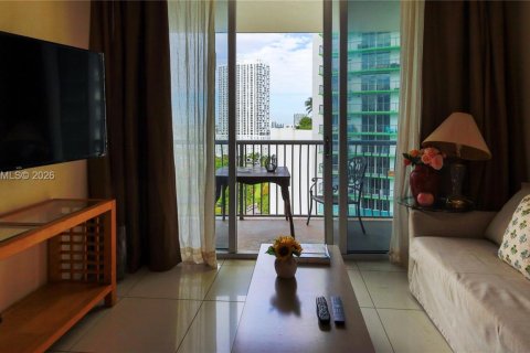 Condominio en alquiler en Miami, Florida, 1 dormitorio, 73.49 m2 № 2152666 - foto 8