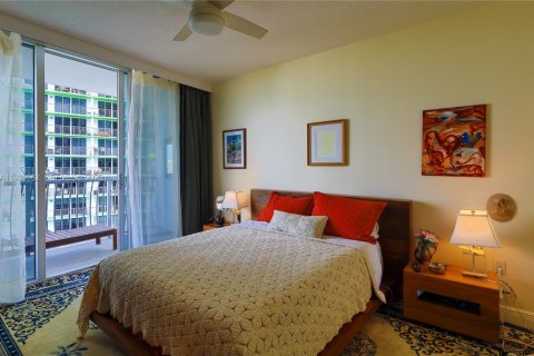 Condominio en alquiler en Miami, Florida, 1 dormitorio, 73.49 m2 № 2152666 - foto 2