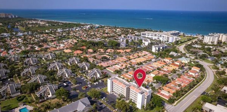 Condominio en Jupiter, Florida, 2 dormitorios  № 1954675