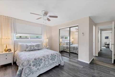 Casa en venta en Sarasota, Florida, 2 dormitorios, 112.23 m2 № 1740950 - foto 11