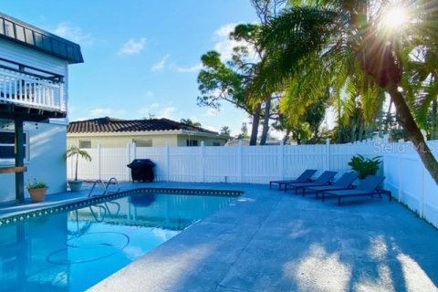 Casa en alquiler en Belleair Beach, Florida, 3 dormitorios, 161.93 m2 № 343241 - foto 17