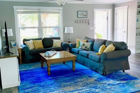 Casa en alquiler en Belleair Beach, Florida, 3 dormitorios, 161.93 m2 № 343241 - foto 2