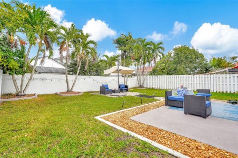 Villa ou maison à vendre à Pembroke Pines, Floride: 3 chambres, 163.88 m2 № 2005475 - photo 26