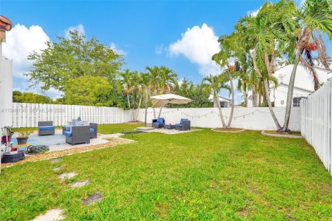 Villa ou maison à vendre à Pembroke Pines, Floride: 3 chambres, 163.88 m2 № 2005475 - photo 20