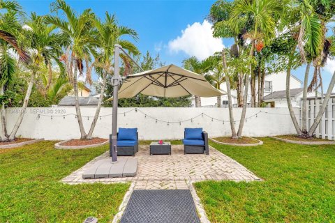 Villa ou maison à vendre à Pembroke Pines, Floride: 3 chambres, 163.88 m2 № 2005475 - photo 18