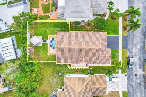 Villa ou maison à vendre à Pembroke Pines, Floride: 3 chambres, 163.88 m2 № 2005475 - photo 4