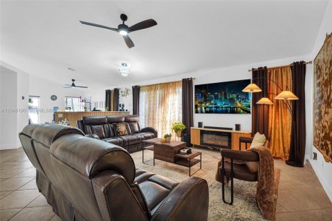 Villa ou maison à vendre à Pembroke Pines, Floride: 3 chambres, 163.88 m2 № 2005475 - photo 29