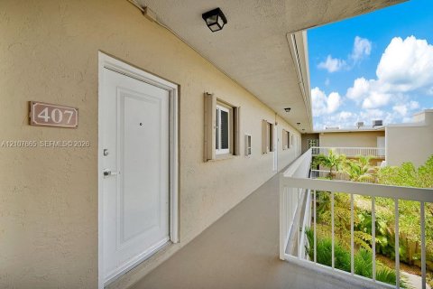 Снять в аренду кондоминиум в Майами, Флорида 2 спальни, 74.69м2, № 2417605 - фото 8